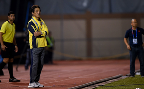 HLV Nishino thừa nhận thất bại: 'Bóng đá Thái Lan phải học tập Việt Nam'