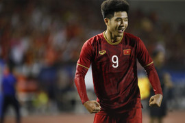 Video: Đức Chinh bay người đánh đầu tung lưới U22 Campuchia