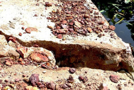 Không hề có lũ hay mưa lớn kéo dài, kè tiền tỷ vẫn ‘vỡ do thời tiết’