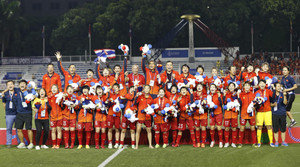 Thủ tướng biểu dương đội tuyển bóng đá nữ, khích lệ U22 Việt Nam giành HCV SEA Games 30