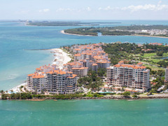 Bên trong hòn đảo giàu có bậc nhất nước Mỹ