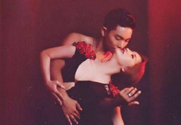 Chuyện tình đẹp hơn tiểu thuyết lãng mạn của Khánh Thi - Phan Hiển