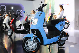 Loạt xe máy điện vừa ra mắt hút người tiêu dùng Việt
