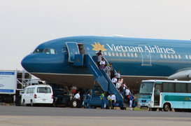 Vietnam Airlines muốn bỏ trần giá vé máy bay nội địa