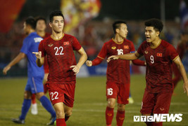 BLV Quang Huy: Kỳ vọng 'khẩu súng hai nòng' Tiến Linh-Đức Chinh nhả đạn