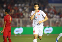 Video: Xem lại Đoàn Văn Hậu ghi bàn tuyệt đẹp, Việt Nam 1-0 Indonesia