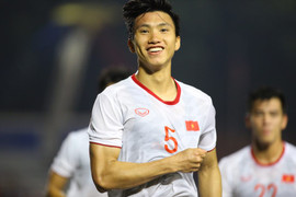 Video: Hoàng Đức đá phạt siêu đẳng, Văn Hậu ghi bàn thứ 2 hạ gục U22 Indonesia