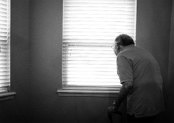 Sợ cô đơn, người đàn ông Nhật cố giữ xác thối rữa của cha trong nhà