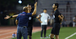 HLV Park Hang Seo nhận thẻ phạt nhiều và nhanh bậc nhất thế giới