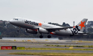 Australia: Nhân viên Jetstar đình công đòi tăng lương, hàng trăm chuyến bay bị hủy