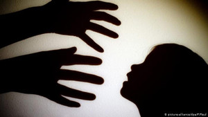 Thầy giáo bị bắt vì lạm dụng tình dục 12 nam sinh