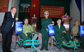 Hội cựu chiến binh VOV thăm các thương binh Quân khu 4