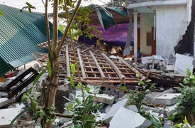 Nổ lớn làm sập nhà dân, 3 người thương vong