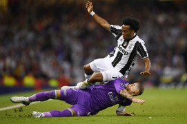 Tứ kết Cúp C1: Juventus đòi nợ chung kết 2017, Liverpool cản bước Man City