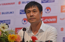 Tuyển Việt Nam mặc niệm HLV Weigang trước trận gặp Jordan