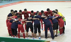 AIMAG 5: Tuyển Futsal Việt Nam thắng sát nút Đảo Solomon