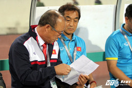HLV Park Hang Seo thở phào: 'May là tuyển Việt Nam có điểm'