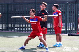 Thầy Park có giải được 'bài toán' Công Phượng?