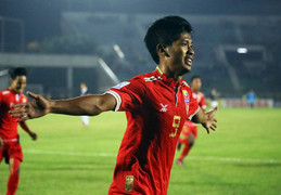 Đối thủ của U23 Việt Nam dùng đội hình phụ, cất vua phá lưới SEA Games
