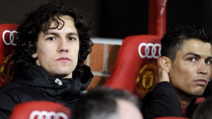 Cựu ngôi sao MU được Công Vinh chiêu mộ đáng sợ đến mức nào?