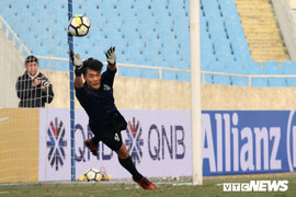 Vừa về CLB, hàng loạt tuyển thủ U23 Việt Nam ra sân ngay chiều nay