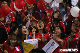 Bóng đá Việt Nam cảm ơn 'Thượng đế'