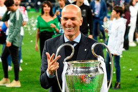 Tại sao Zidane quyết định từ chức HLV trưởng Real Madrid?