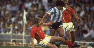 10 mẫu áo đấu kỳ quặc nhất lịch sử World Cup