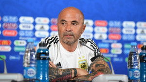 Thảm bại World Cup, Argentina muối mặt đuổi việc HLV Sampaoli