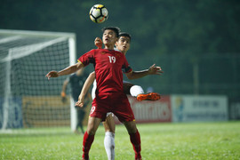 Chỉ trích U16 Việt Nam, còn ai nhớ U23 Việt Nam 'rũ bùn đứng dậy'?