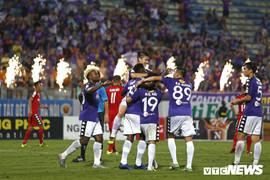 Dốc toàn lực giành cú đúp danh hiệu, CLB Hà Nội hoãn diễu hành rước cúp V-League
