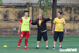Thầy Park tiết lộ người thay Văn Thanh, xác định 80% đội hình dự AFF Cup