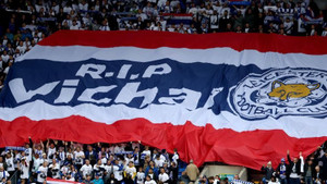 Đội tuyển Thái Lan tưởng niệm cố Chủ tịch Leicester City ở AFF Cup 2018