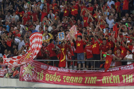 Báo châu Á: CĐV Việt Nam biến sân khách thành sân nhà