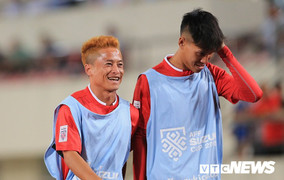 Không được tin dùng, 'Messi Lào' xin rút khỏi AFF Cup sau trận thua tuyển Việt Nam