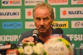 HLV Alfred Riedl: 'Thái Lan sẽ vô địch AFF Cup 2018'