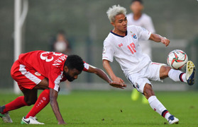 'Siêu kinh điển' Việt Nam vs Thái Lan: Messi Thái lỡ cơ hội so tài Quang Hải