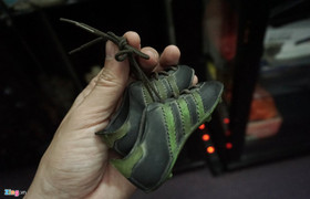 Đôi giày nhỏ của người Nhật và câu chuyện tặng cho người Việt