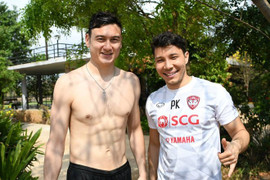 HLV thể lực: 'Đặng Văn Lâm sẽ có suất bắt chính tại Muangthong'