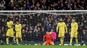 Thua Everton, Chelsea thất thế trong cuộc đua top 4 Ngoại Hạng Anh