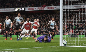 Kết quả Ngoại Hạng Anh: Đánh bại Newcastle, Arsenal chiếm vị trí thứ ba