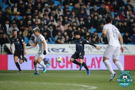 Báo Hàn Quốc: Dùng Công Phượng, Incheon United phải thay đổi chiến thuật