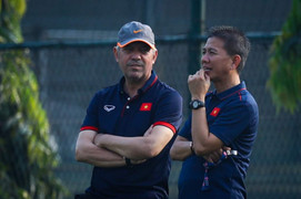 HLV Hoàng Anh Tuấn: CLB Hà Nội là điển hình đào tạo trẻ, tuyển Việt Nam nên theo dõi