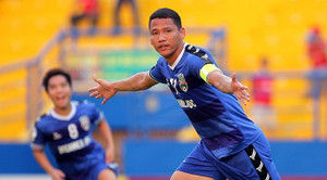 Sau Công Vinh, thêm 1 cầu thủ Việt Nam sắp đạt mốc 100 bàn ở V-League