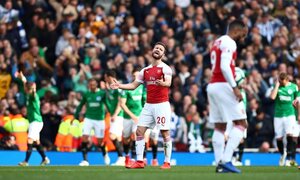 Đánh rơi chiến thắng, Arsenal hẹp cửa vào top 4 Ngoại Hạng Anh