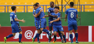 AFC Cup: Ngoại binh lập siêu phẩm, Becamex Bình Dương theo chân Hà Nội đi tiếp