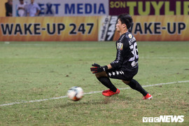 Không dự King's Cup, Bùi Tiến Dũng là lựa chọn số 1 ở SEA Games?