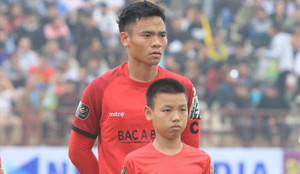 Không phải Bùi Tiến Dũng, đây mới là đối thủ cạnh tranh đáng gờm với Đặng Văn Lâm