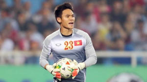 Trước khi thành 'tội đồ' tuyển Việt Nam, thủ môn Nguyên Mạnh từng xuất sắc thế này