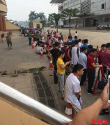 Sốt vé U23 Việt Nam vs U23 Myanmar: CĐV xếp hàng dài quanh sân Việt Trì